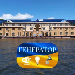 фараон فندق